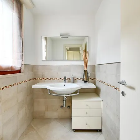 Pearl House - - Jacuzzi Privata * סירמיונה