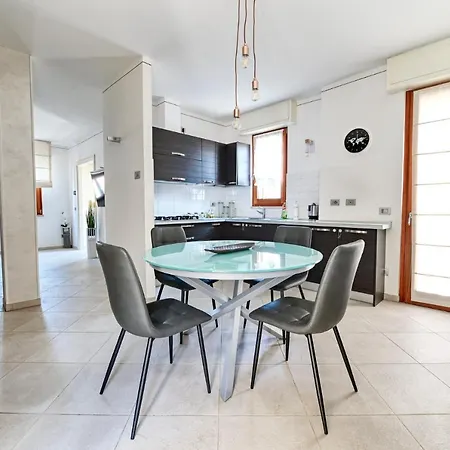 דירה Pearl House - - Jacuzzi Privata סירמיונה